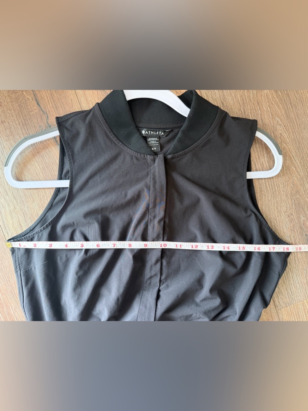 ATHLETA Brooklyn Utility Jumpsuit Black Size 8P EUC Sleeveless Cargo Stretch - Picture 8 of 9